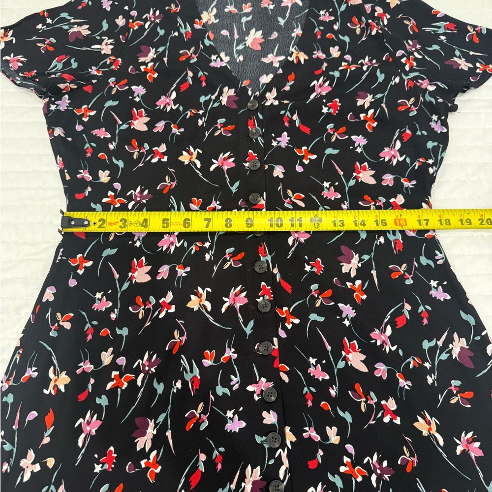 Floral Patterned Garment - Picture 5 of 8
